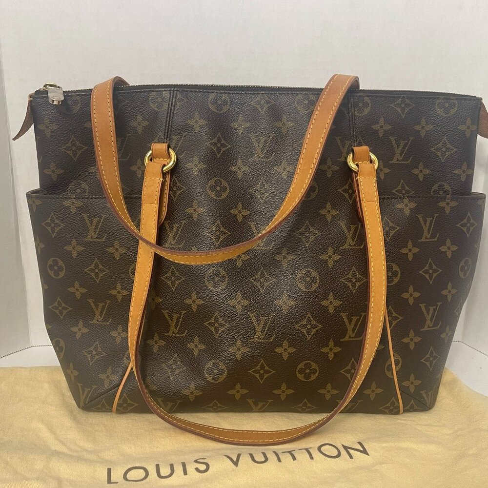 Louis Vuitton Totally Monogram